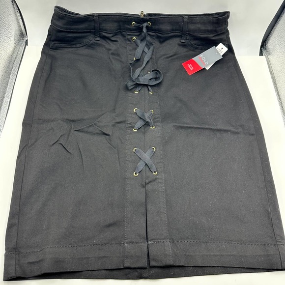 Bold Elements Black Skirt Laced Up In Front Womens Size 14 - Picture 1 of 7
